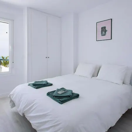 Apartment Dulce Barrosa Mar Beach Front Chiclana de la Frontera